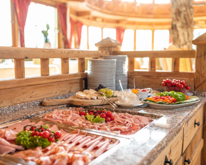 Herzhaftes Frühstücksbuffet im Hotel Kleefeld