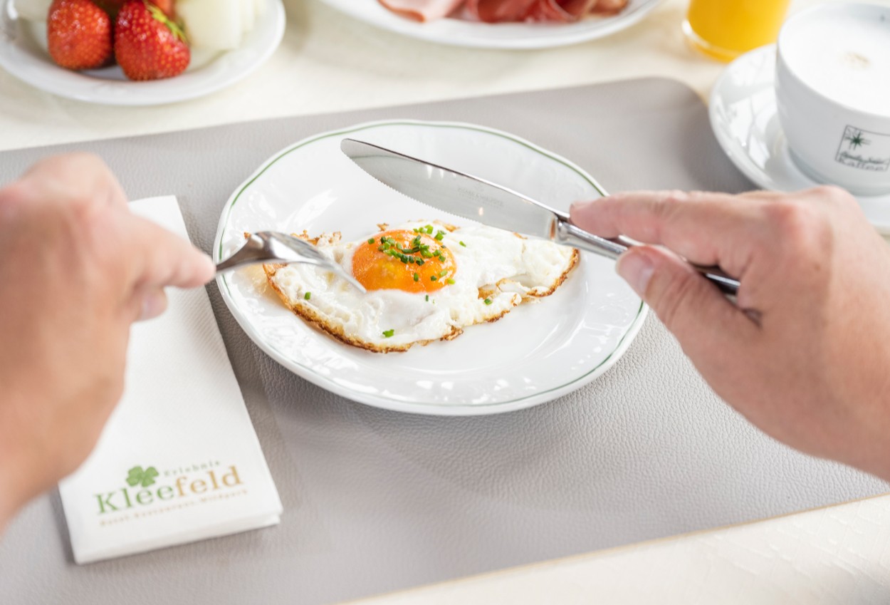 Frühstücksei im Hotel Kleefeld
