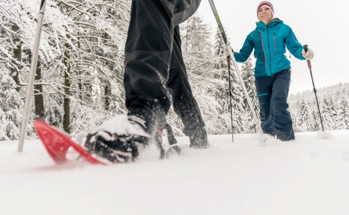 Schneeschuhwanderung im verschneiten Österreich © Oberösterreich Tourismus GmbH | David Lugmayr